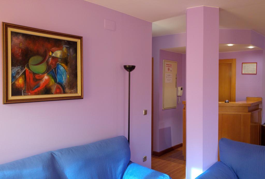 Hostal Prada Borges León Eksteriør billede