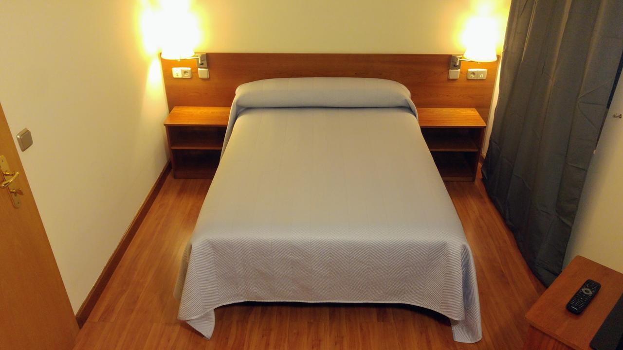 Hostal Prada Borges León Eksteriør billede
